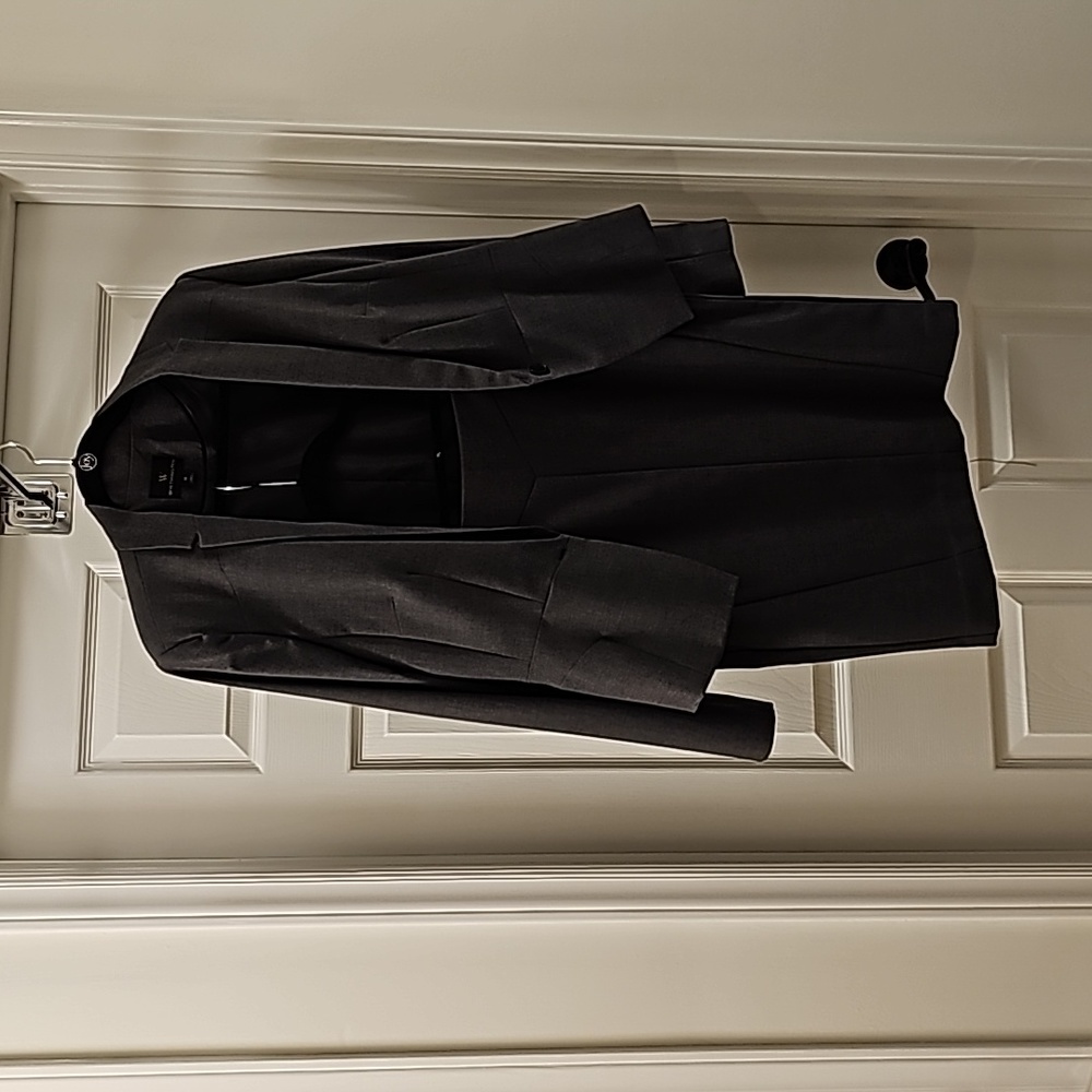 Worthington grey suit.